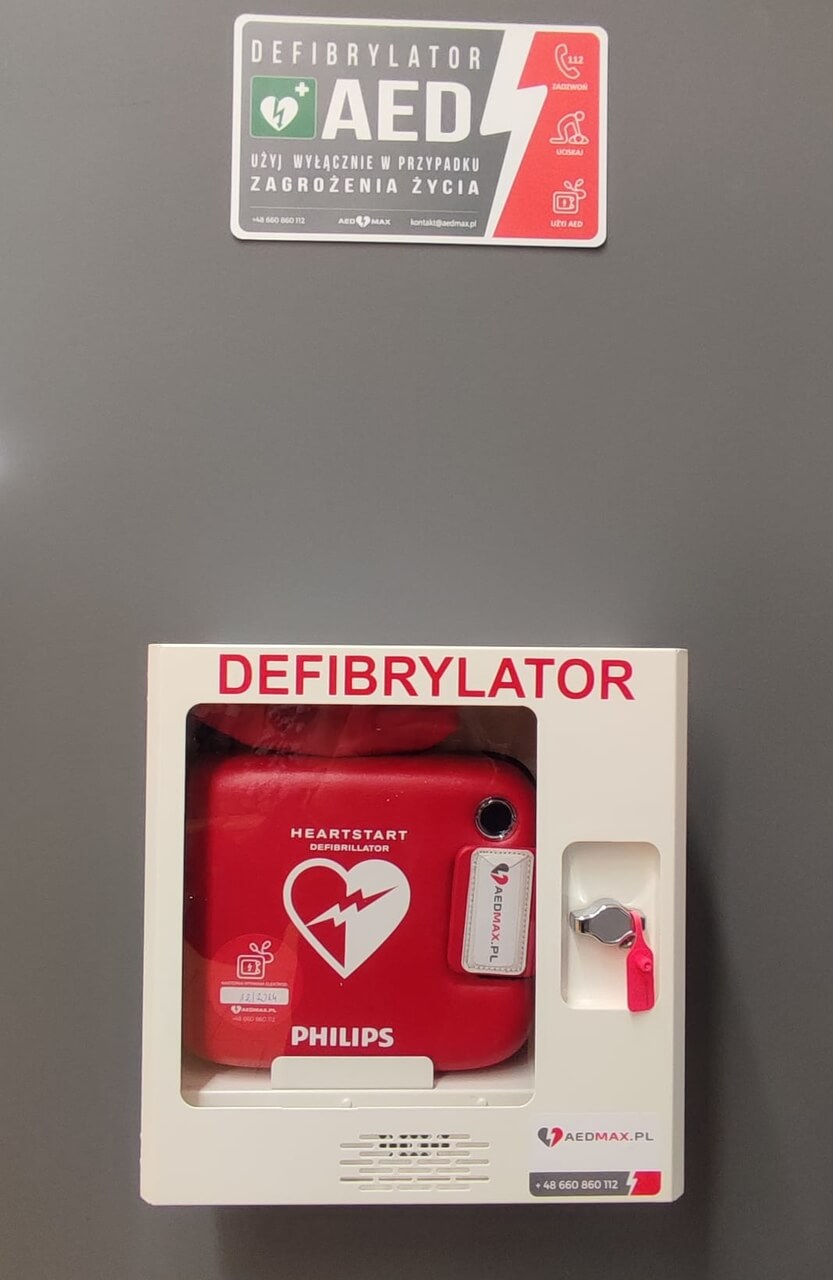 Defibrylatory AED to niewielkie, lekkie i proste w obsłudze. Zdj. Mat. prasowe