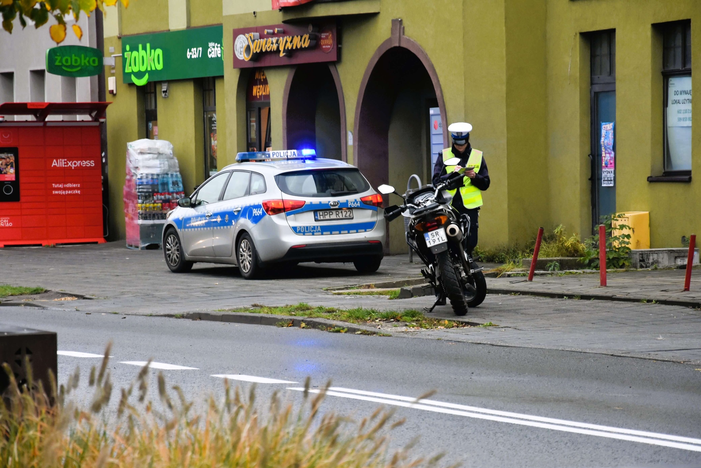 Wypadek na ulicy Kościuszki w Rybniku. Potrącono motocyklistę. Zdj. AK