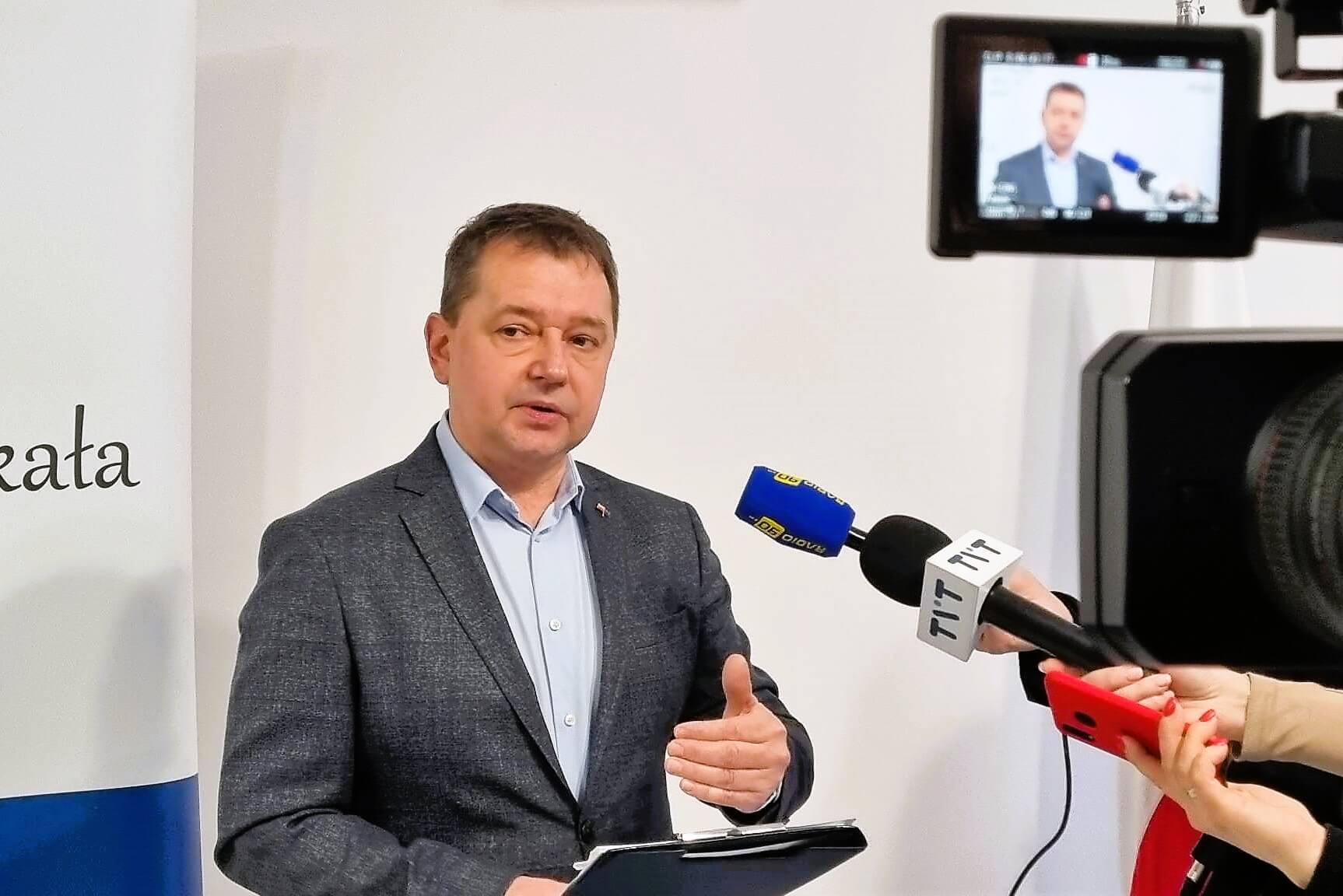 Poseł Marek Krząkała zgłosił 8 poprawek do budżetu państwa na 2023 rok. Zostały odrzucone.