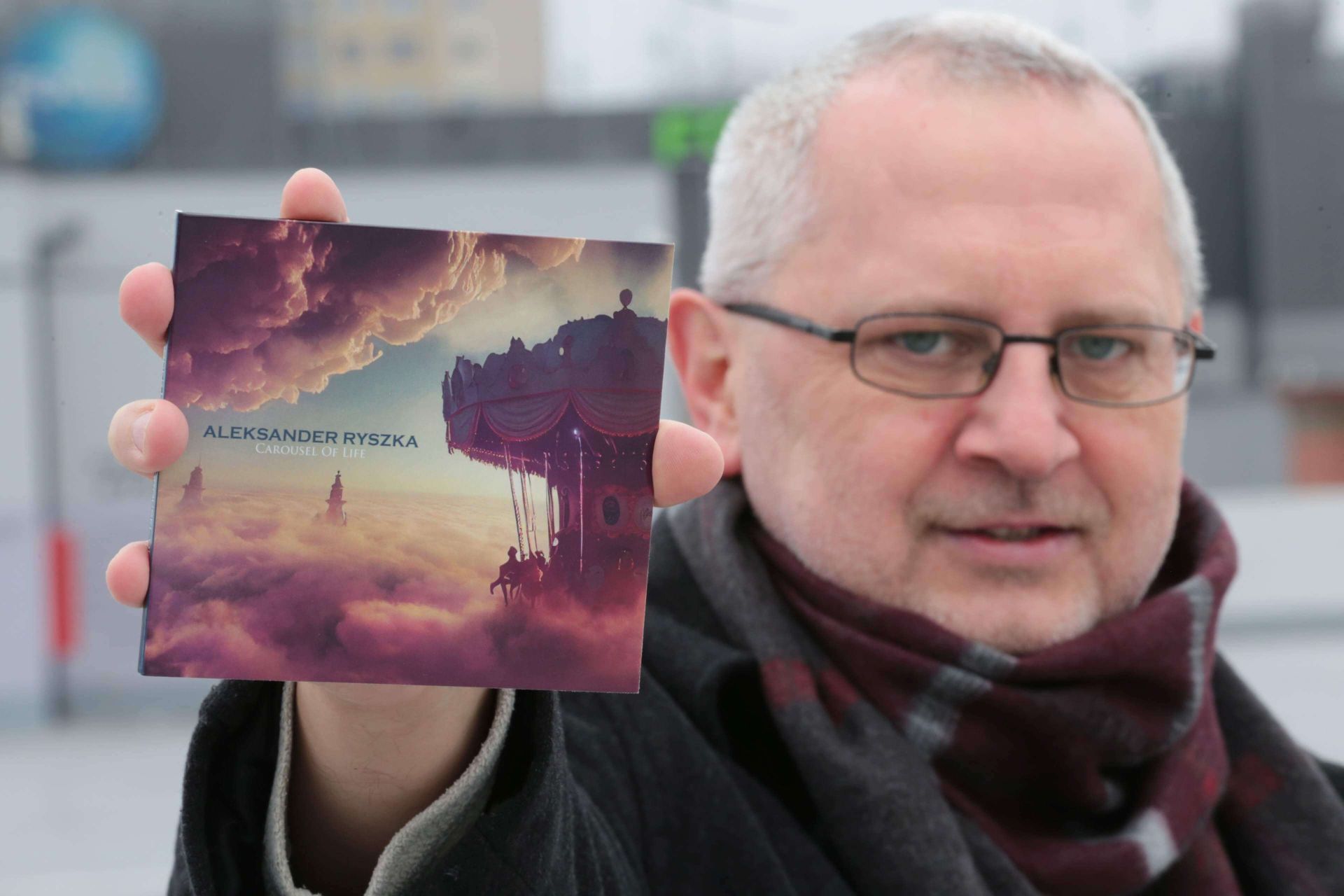 To już druga płyta rybniczanina Aleksandra Ryszki. Ukazała się 13 miesięcy po ukazaniu się jego debiutanckiego albumu.