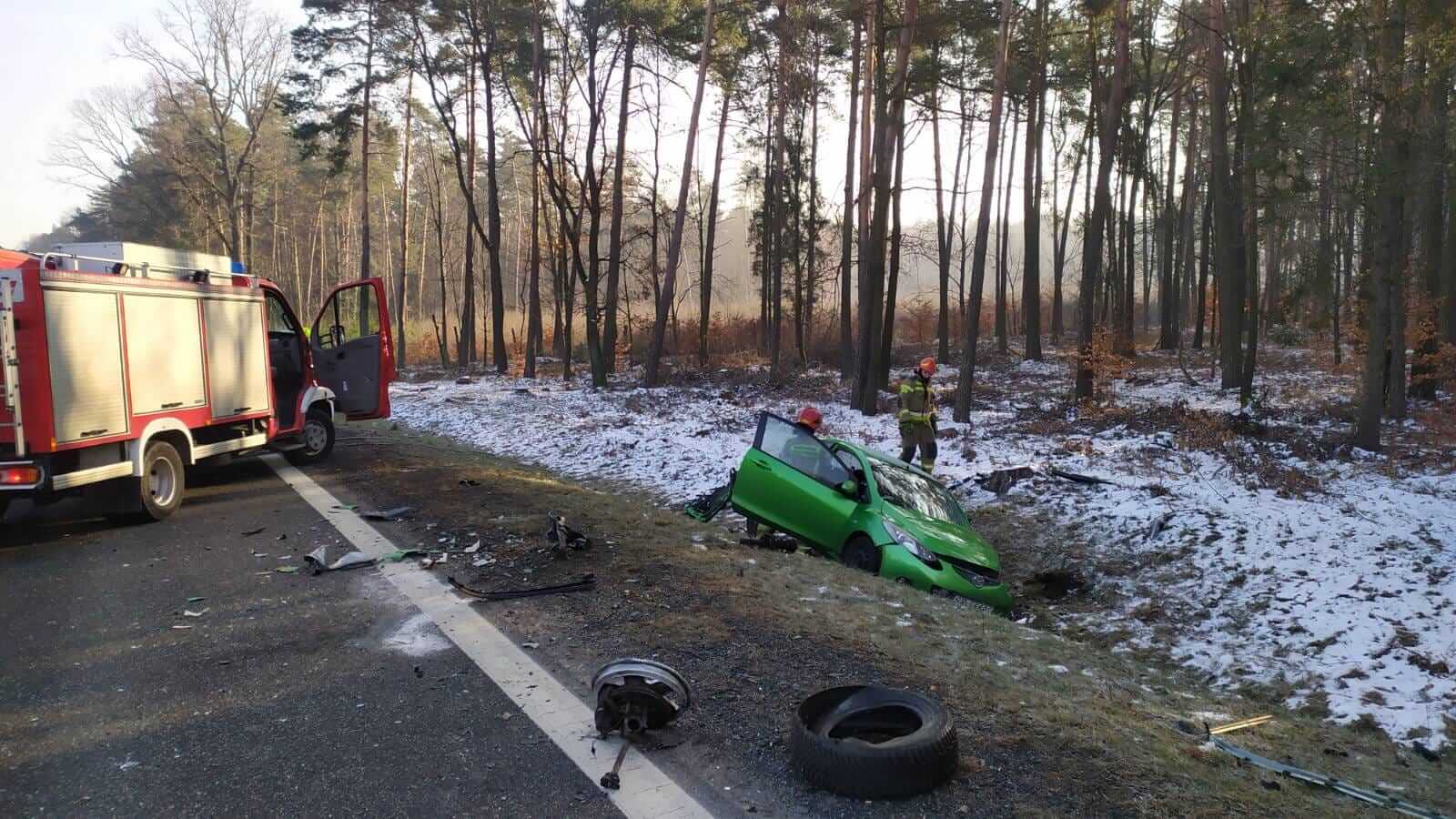Na granicy Ochojca i powiatu gliwickiego zderzyły się trzy samochody. Zdj. PSP Rybnik