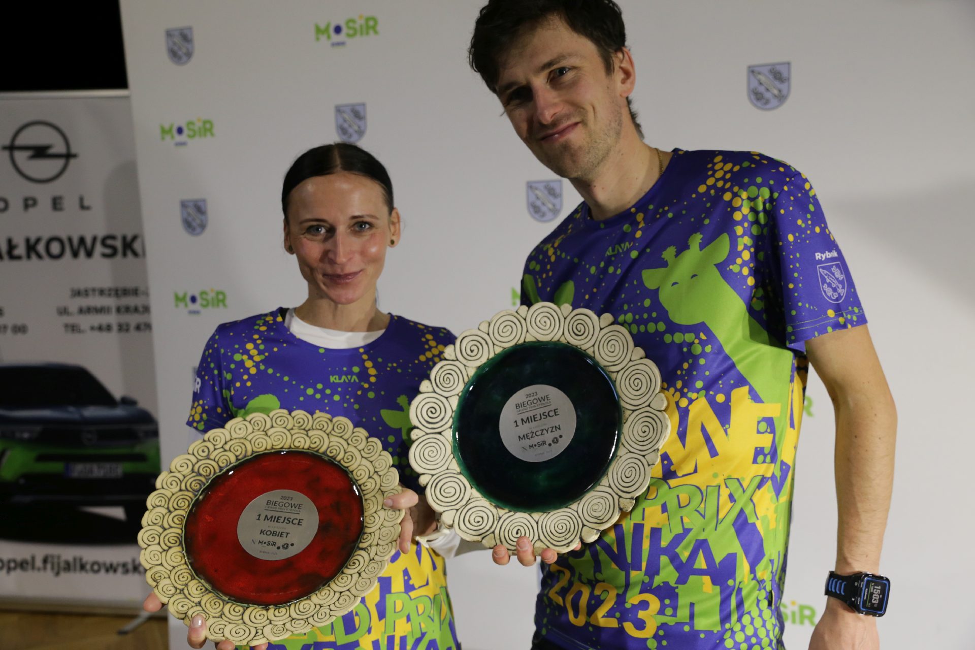 Zwycięzcy ubiegłorocznego Biegowego Grand Prix Rybnika, utytułowani rybniccy biegacze Joanna Griman i Marcin Ciepłak. Zdj. Wacław Troszka
