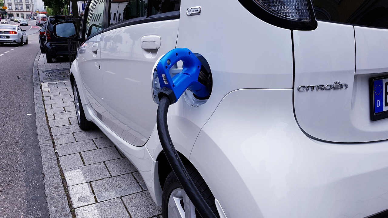 W ostatnim dniu 2023 roku w Rybniku było zarejestrowanych dokładnie 200 osobowych samochodów elektrycznych. Zdj. Pixabay
