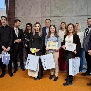 Uczennice rybnickich szkół zdobyły indeksy wyższych uczelni